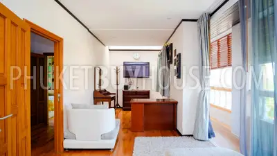 RAW5275: 7 Bedrooms Sea View Villa. Photo #25
