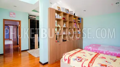 RAW5275: 7 Bedrooms Sea View Villa. Photo #31