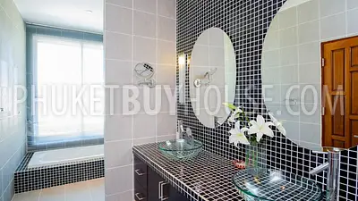 RAW5275: 7 Bedrooms Sea View Villa. Photo #34