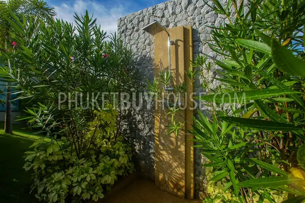 NAI5239: Three Villas with 3 Bedrooms for Sale in Nai Harn. Photo #4