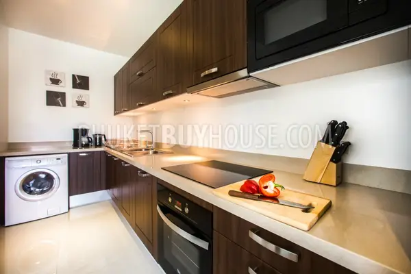 NAI5239: Three Villas with 3 Bedrooms for Sale in Nai Harn. Photo #6