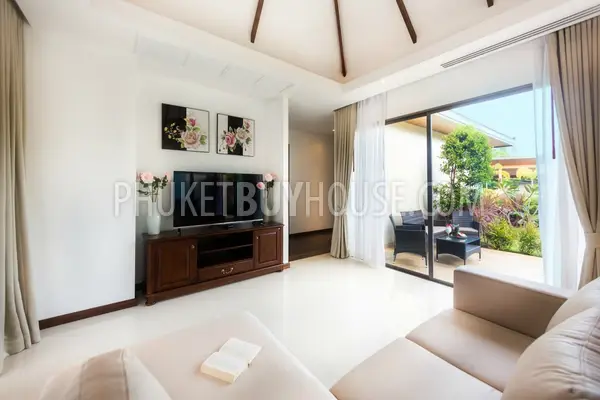 NAI5239: Three Villas with 3 Bedrooms for Sale in Nai Harn. Photo #12