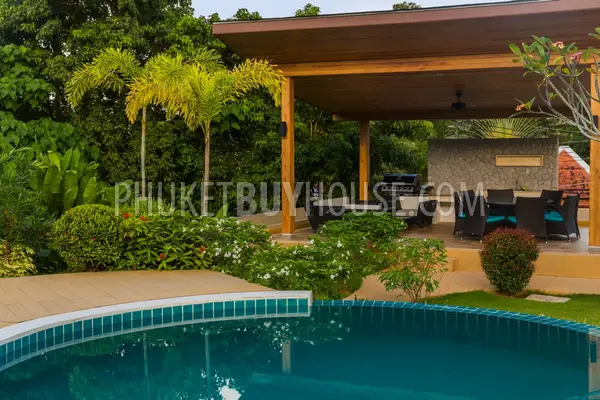 NAI5239: Three Villas with 3 Bedrooms for Sale in Nai Harn. Photo #26