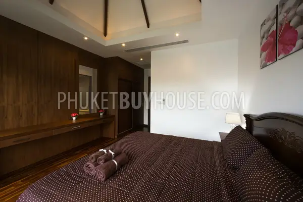 NAI5239: Three Villas with 3 Bedrooms for Sale in Nai Harn. Photo #32