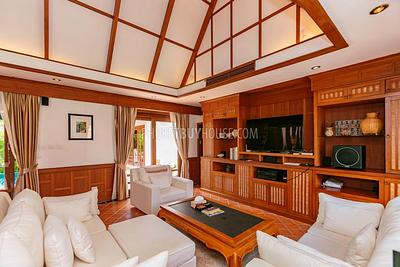 NAI5245: Thai Luxury Pool Villa 4 Bedrooms close to Nai Harn Beach. Photo #2