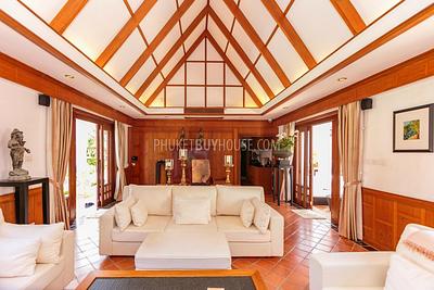 NAI5245: Thai Luxury Pool Villa 4 Bedrooms close to Nai Harn Beach. Photo #3