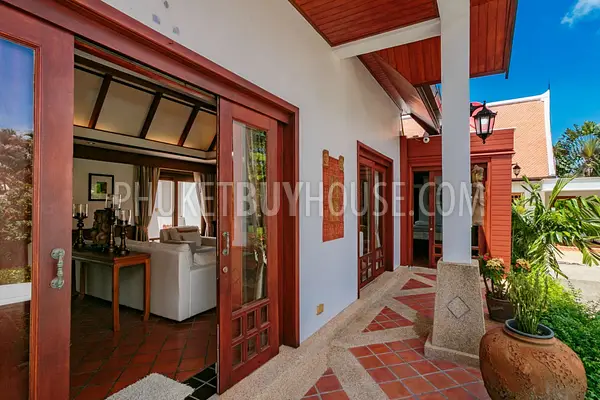 NAI5245: Thai Luxury Pool Villa 4 Bedrooms close to Nai Harn Beach. Photo #7