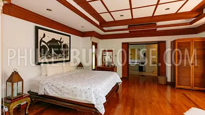 NAI5245: Thai Luxury Pool Villa 4 Bedrooms close to Nai Harn Beach. Photo #17