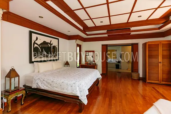 NAI5245: Thai Luxury Pool Villa 4 Bedrooms close to Nai Harn Beach. Photo #17