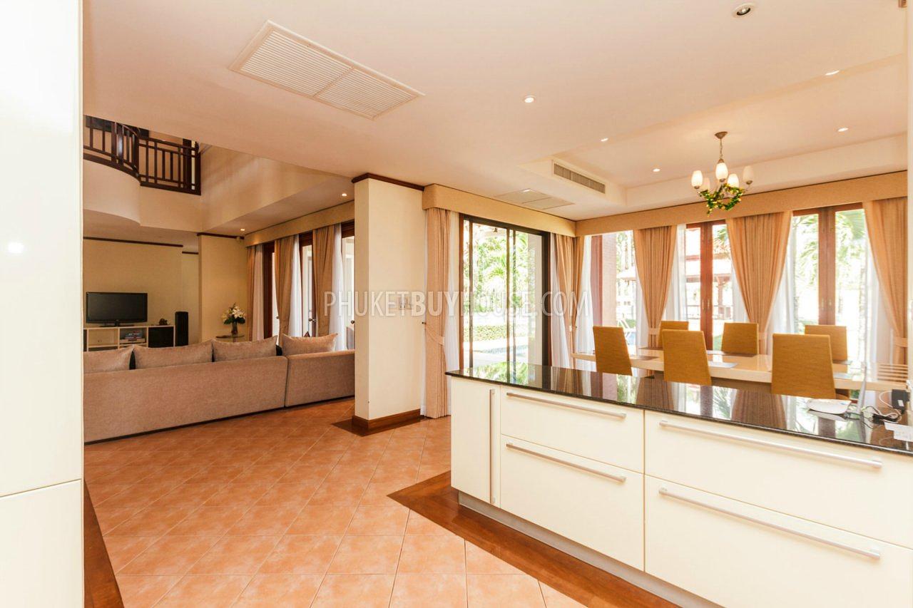 BAN5301: Luxury 3 Bedroom villa in Laguna. Photo #23