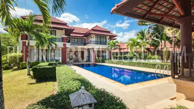 BAN5301: Luxury 3 Bedroom villa in Laguna. Photo #32
