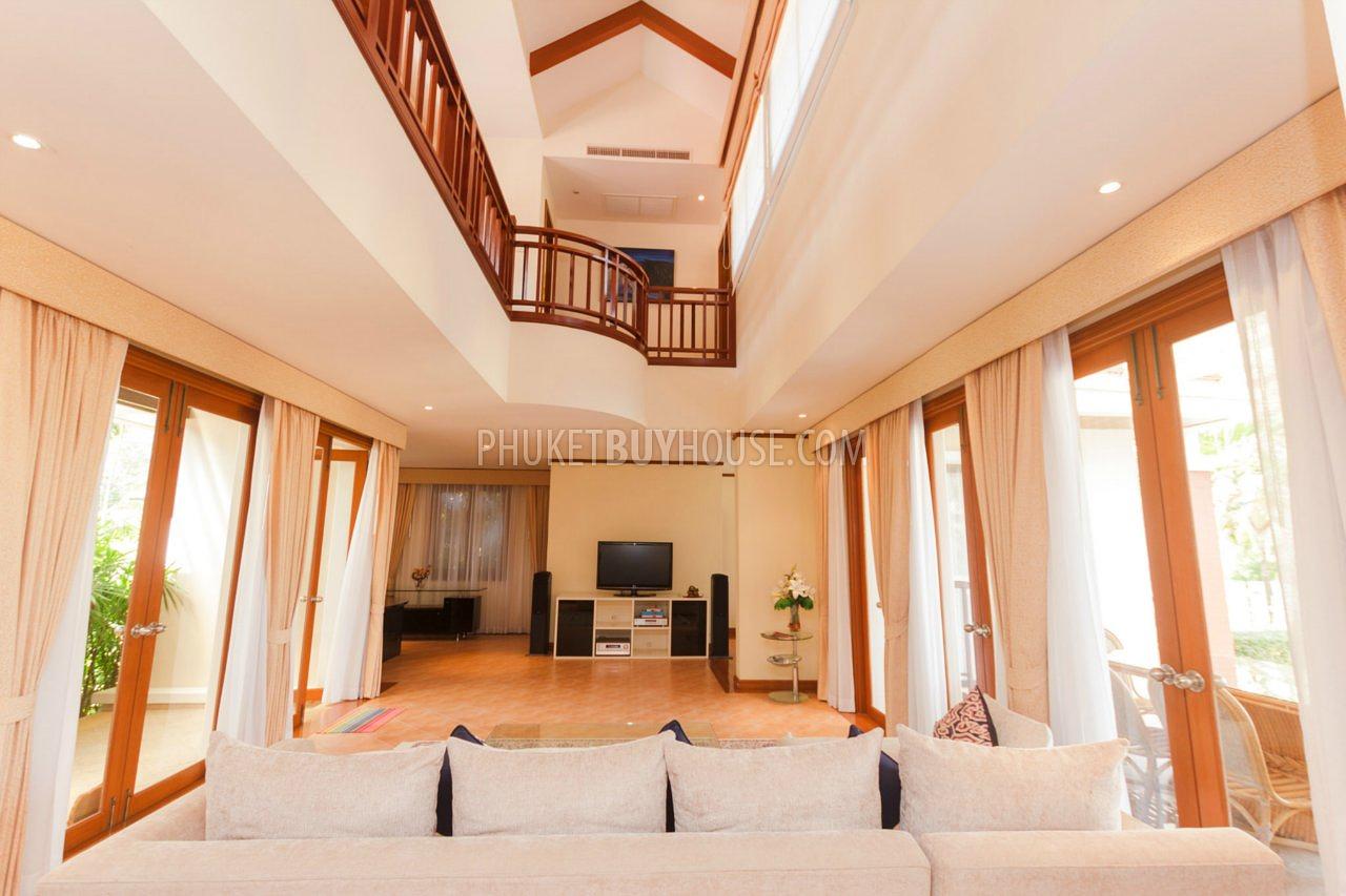 BAN5301: Luxury 3 Bedroom villa in Laguna. Photo #41