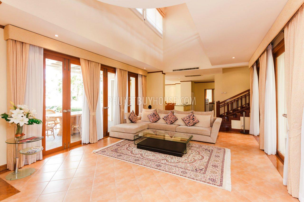 BAN5301: Luxury 3 Bedroom villa in Laguna. Photo #42