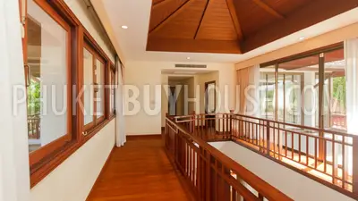 BAN5302: Luxury 3 Bedroom Pool Villa in Laguna. Photo #15