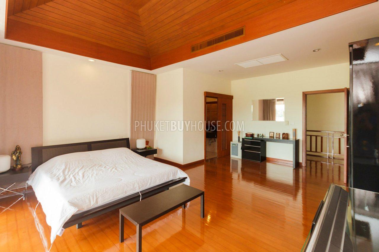 BAN5302: Luxury 3 Bedroom Pool Villa in Laguna. Photo #18