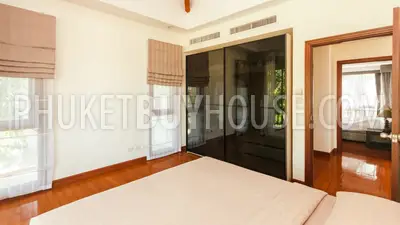 BAN5302: Luxury 3 Bedroom Pool Villa in Laguna. Photo #31