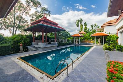 BAN5302: Luxury 3 Bedroom Pool Villa in Laguna. Photo #49