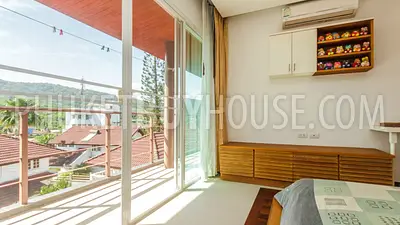 RAW5293: One Bedroom Apartment in Rawai. Photo #3