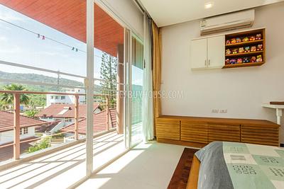 RAW5293: One Bedroom Apartment in Rawai. Photo #3