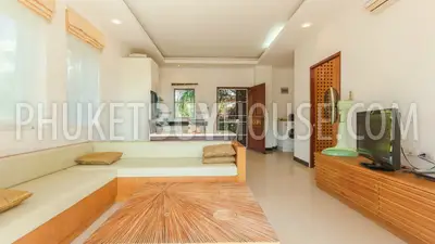 RAW5293: One Bedroom Apartment in Rawai. Photo #9