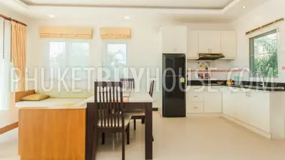 RAW5293: One Bedroom Apartment in Rawai. Photo #11