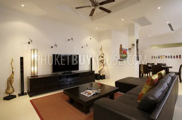 KAM5295: Luxury 3 Bedroom 4 Bathroom Apartment with Private Pool. Photo #5