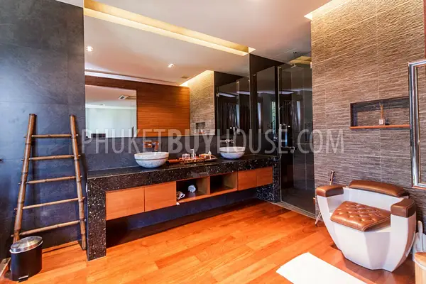 RAW5296: Five-Star Holiday Villa With Direct Access to Friendship Beach in Rawai. Фото #4