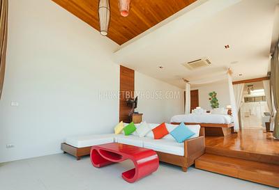 RAW5296: Five-Star Holiday Villa With Direct Access to Friendship Beach in Rawai. Фото #24