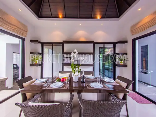 SUR5300: 3 Bedroom Pool Villa in Bang Tao. Photo #6