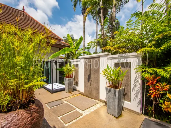 SUR5300: 3 Bedroom Pool Villa in Bang Tao. Photo #21