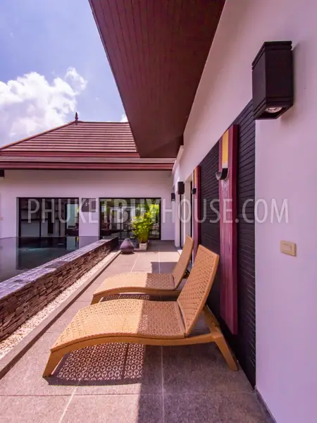 SUR5300: 3 Bedroom Pool Villa in Bang Tao. Photo #28