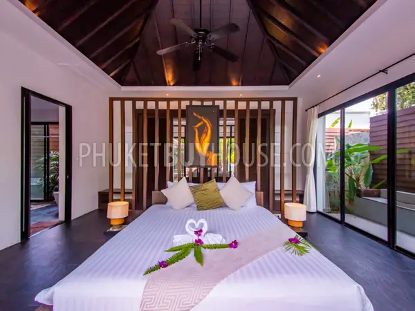 SUR5300: 3 Bedroom Pool Villa in Bang Tao. Photo #30