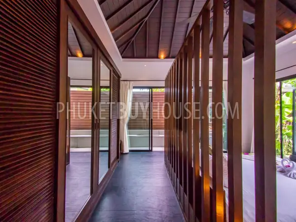 SUR5300: 3 Bedroom Pool Villa in Bang Tao. Photo #39
