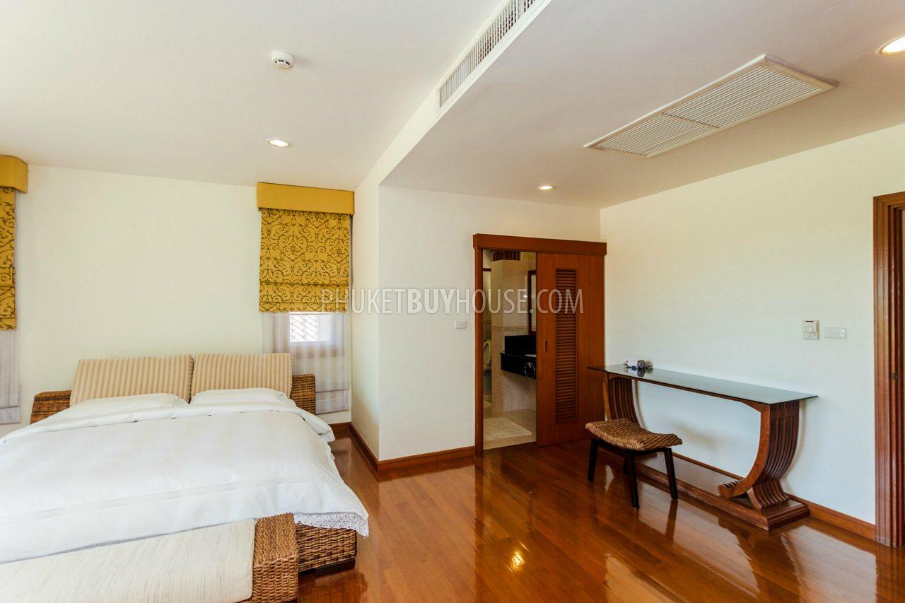 BAN5301: Luxury 3 Bedroom villa in Laguna. Photo #9
