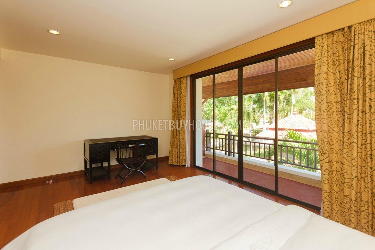 BAN5301: Luxury 3 Bedroom villa in Laguna. Photo #15