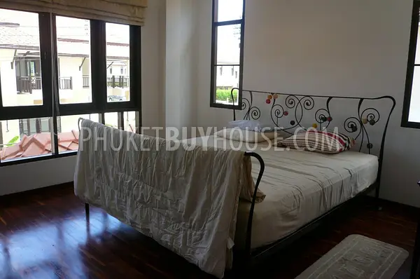 NAY5335: 4 Bedroom House in Nai Yang. Photo #5