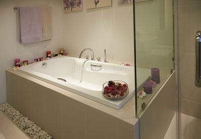 RAW5343: Premium 1 Bedroom Apartment in New Residential Complex in Rawai. Photo #25