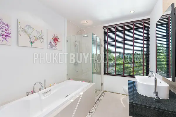 RAW5344: Premium 3 Bedroom Apartment in New Residential Complex in Rawai. Photo #17