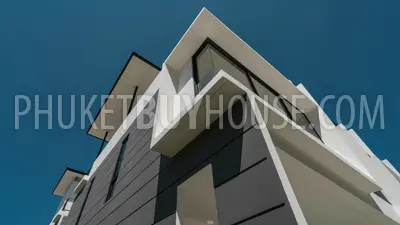 BAN5353: Corner Townhouse in Laguna. Fotoğraf #4