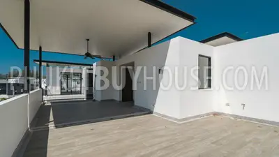 BAN5353: Corner Townhouse in Laguna. Fotoğraf #14