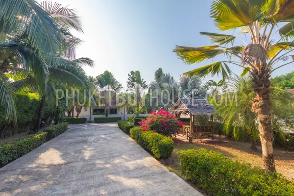 TAL5322: 3 Bedroom Pool Villa in Paklok. Photo #47
