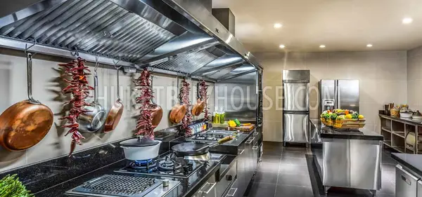 LAY5323: Spectacular Five-Bedroom Residence at Layan Beach. Photo #17