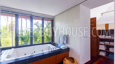 RAW5327: 4 Bedroom Pool Villa in Rawai for Quick Sale!. Photo #15