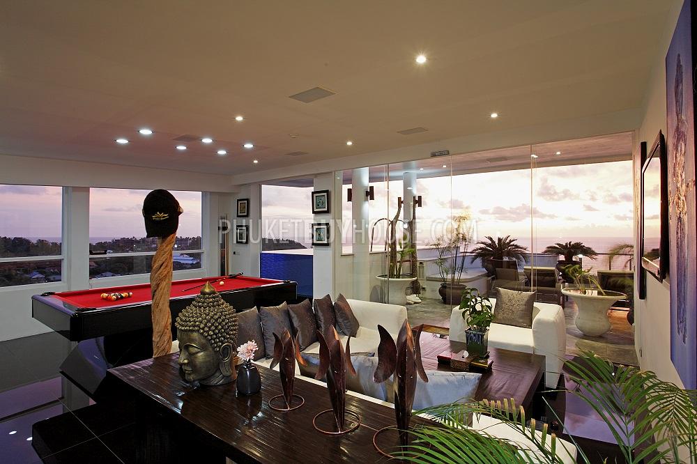 KAR5328: Luxurious Penthouse with Splendid Views Over Kata and Karon Beaches. Photo #6