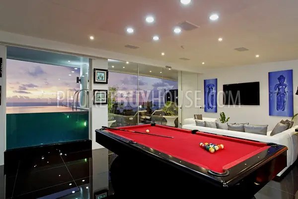 KAR5328: Luxurious Penthouse with Splendid Views Over Kata and Karon Beaches. Photo #9
