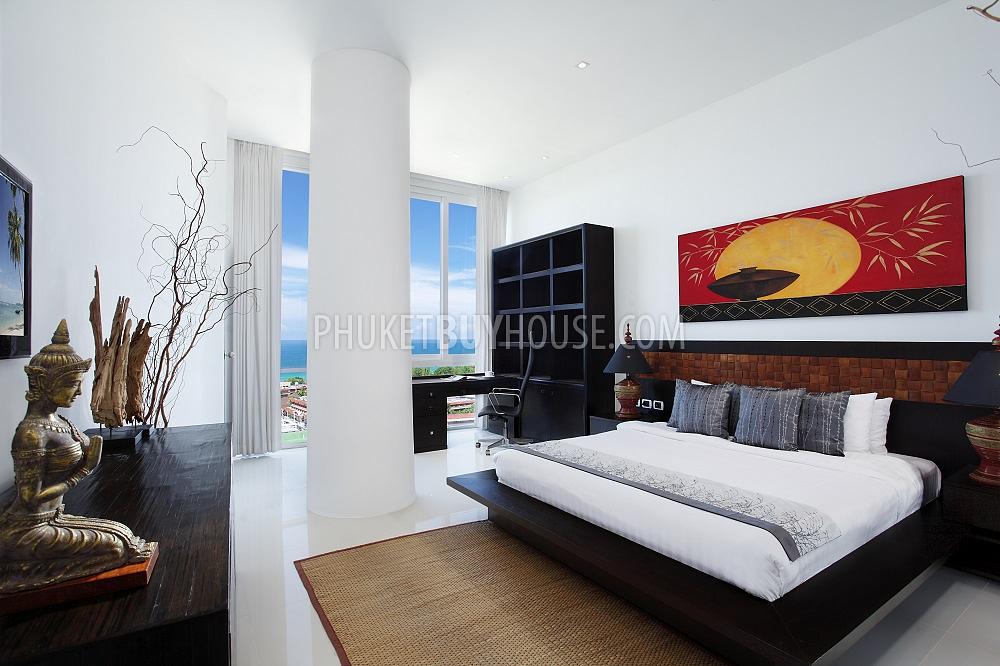 KAR5328: Luxurious Penthouse with Splendid Views Over Kata and Karon Beaches. Photo #14