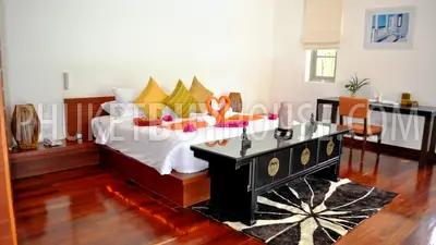 BAN5380: 3 Bedroom Luxury Villa in Bangtao. Fotoğraf #1