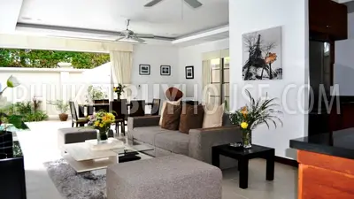 BAN5380: 3 Bedroom Luxury Villa in Bangtao. Fotoğraf #2
