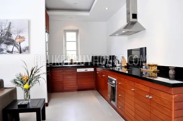 BAN5380: 3 Bedroom Luxury Villa in Bangtao. Fotoğraf #3
