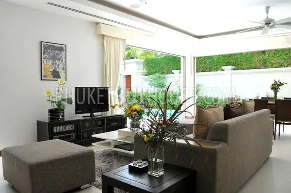 BAN5380: 3 Bedroom Luxury Villa in Bangtao. Fotoğraf #4